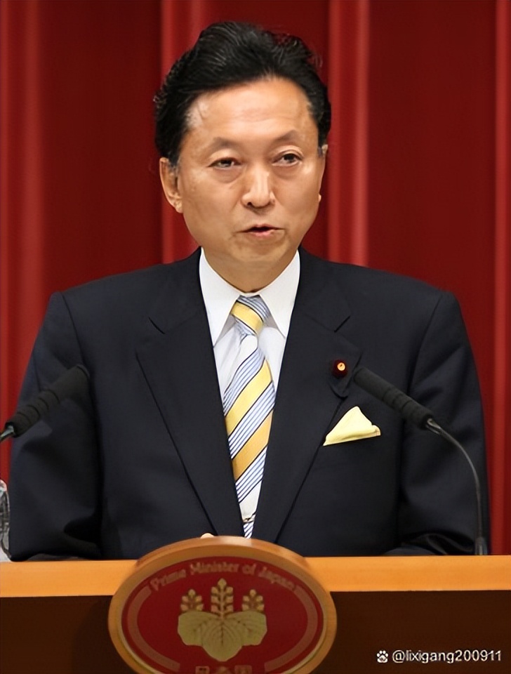 鸠山由纪夫：出身显赫，首位民主*党**首相，祖父是首位自民*党**籍首相