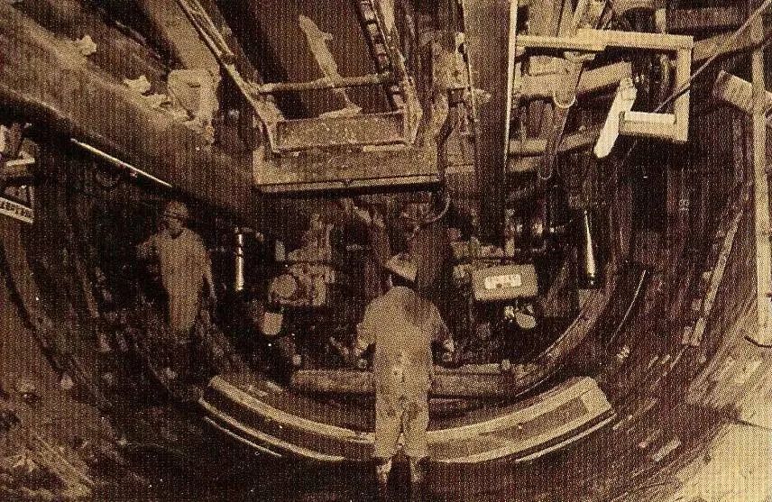 上海地铁1号线钢铁侠,上海地铁1号线西延伸最新消息