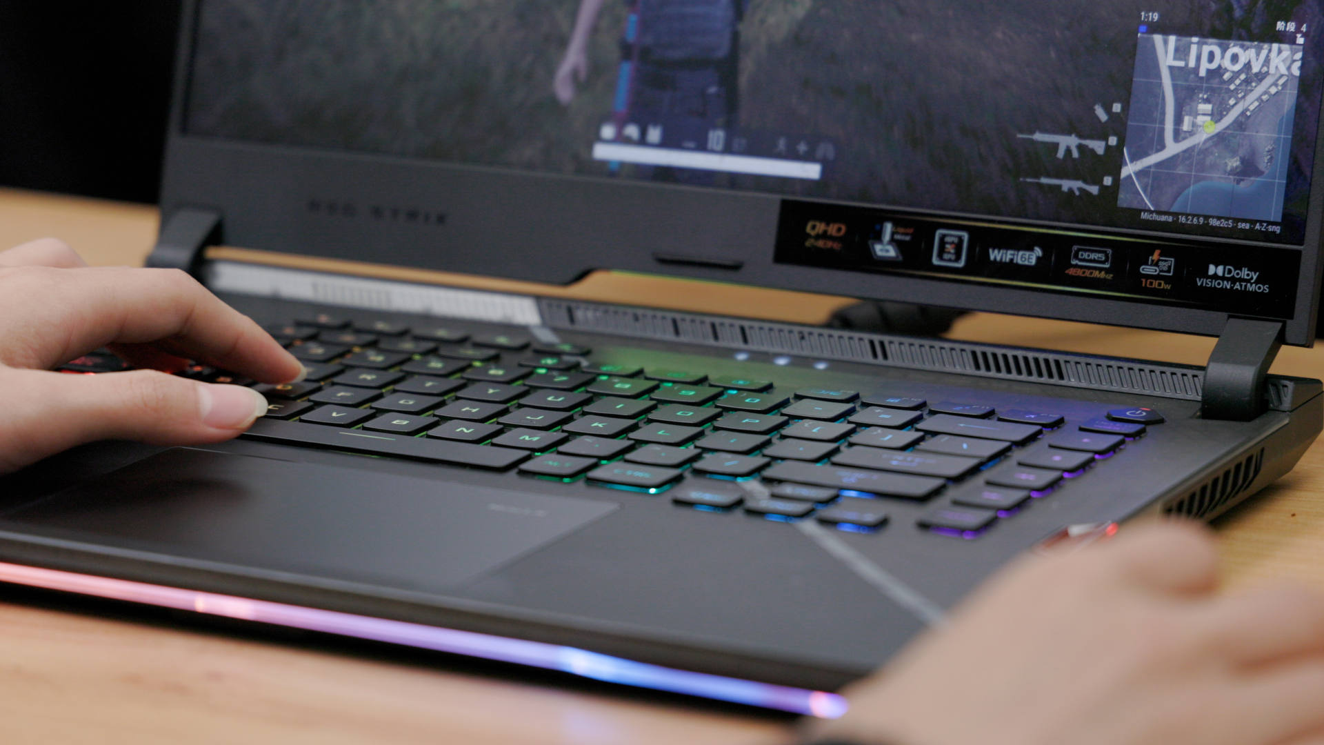 万元左右游戏本性价比,万元买外星人还是rog