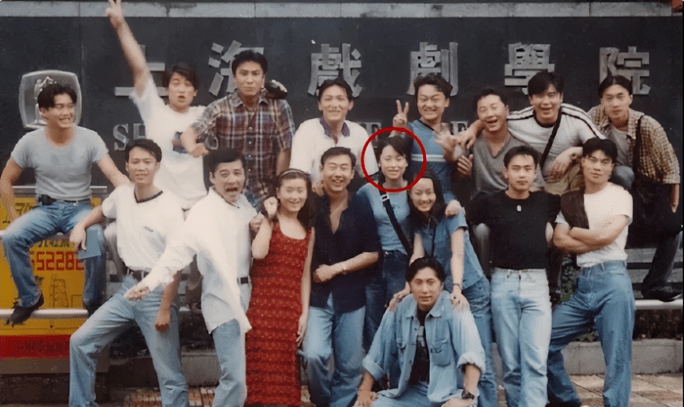 杨明娜年轻时的古装照片,杨明娜聊斋蛇妖