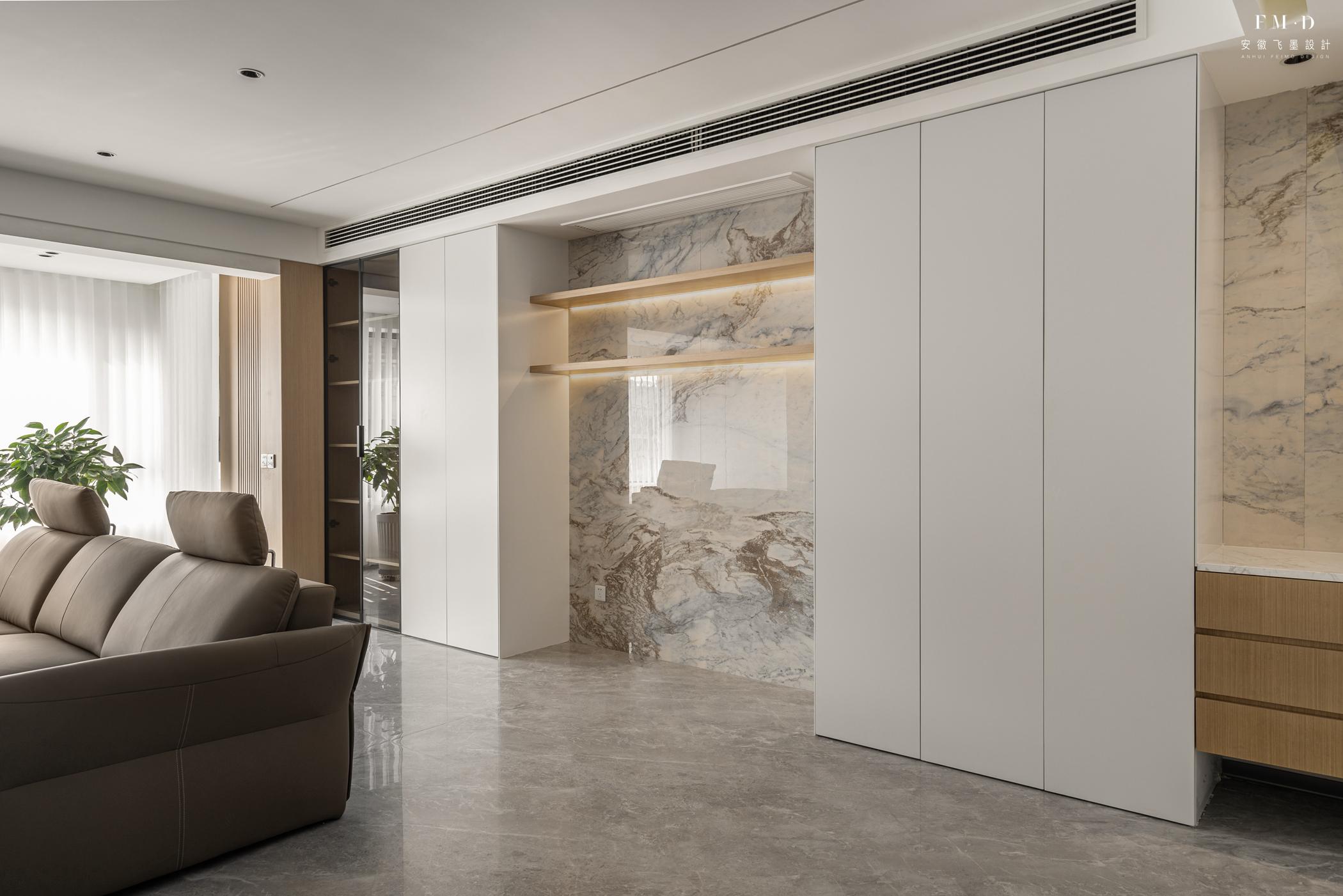 开间4米做满墙和不做满墙的区别,客厅开间2.5米适不适合做满墙