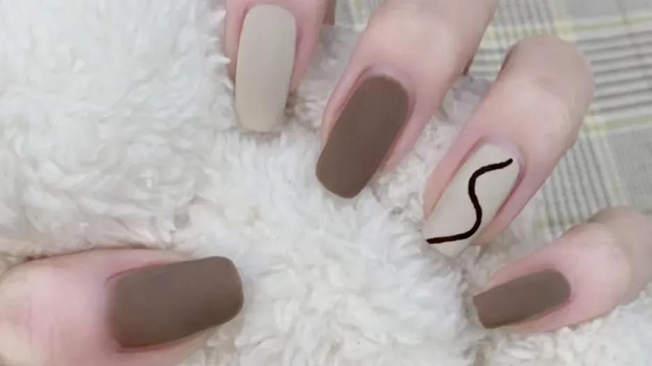 芊芊玉指裸色美甲,美甲芊芊玉指怎么修