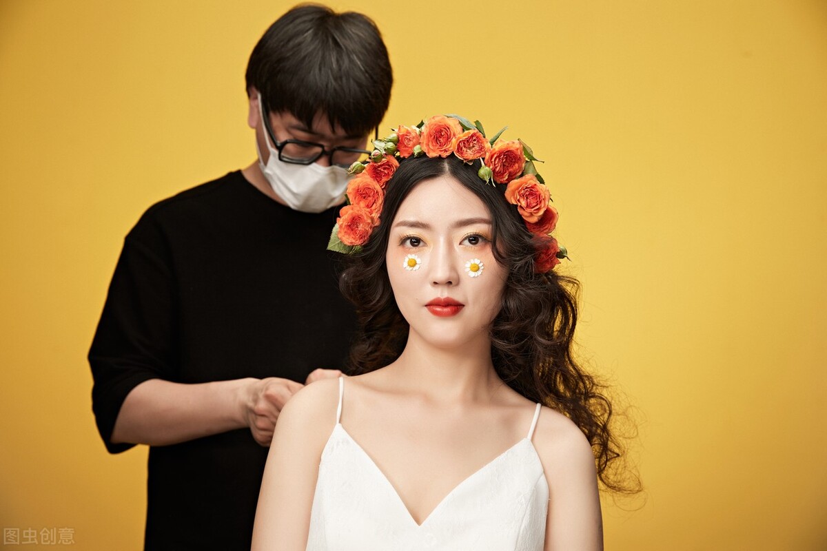 化妆师美容师纹绣师哪个有前景,纹绣师的现状和前景