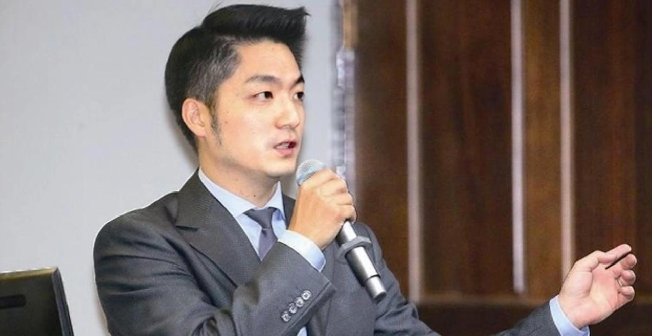 蒋万安家世之谜：帅气面容来自祖母，但祖母惨死原因至今扑朔迷离