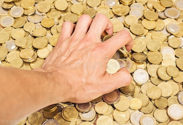 以权谋私受贿2400多万判12年,行政领导贪污受贿400万判刑案例