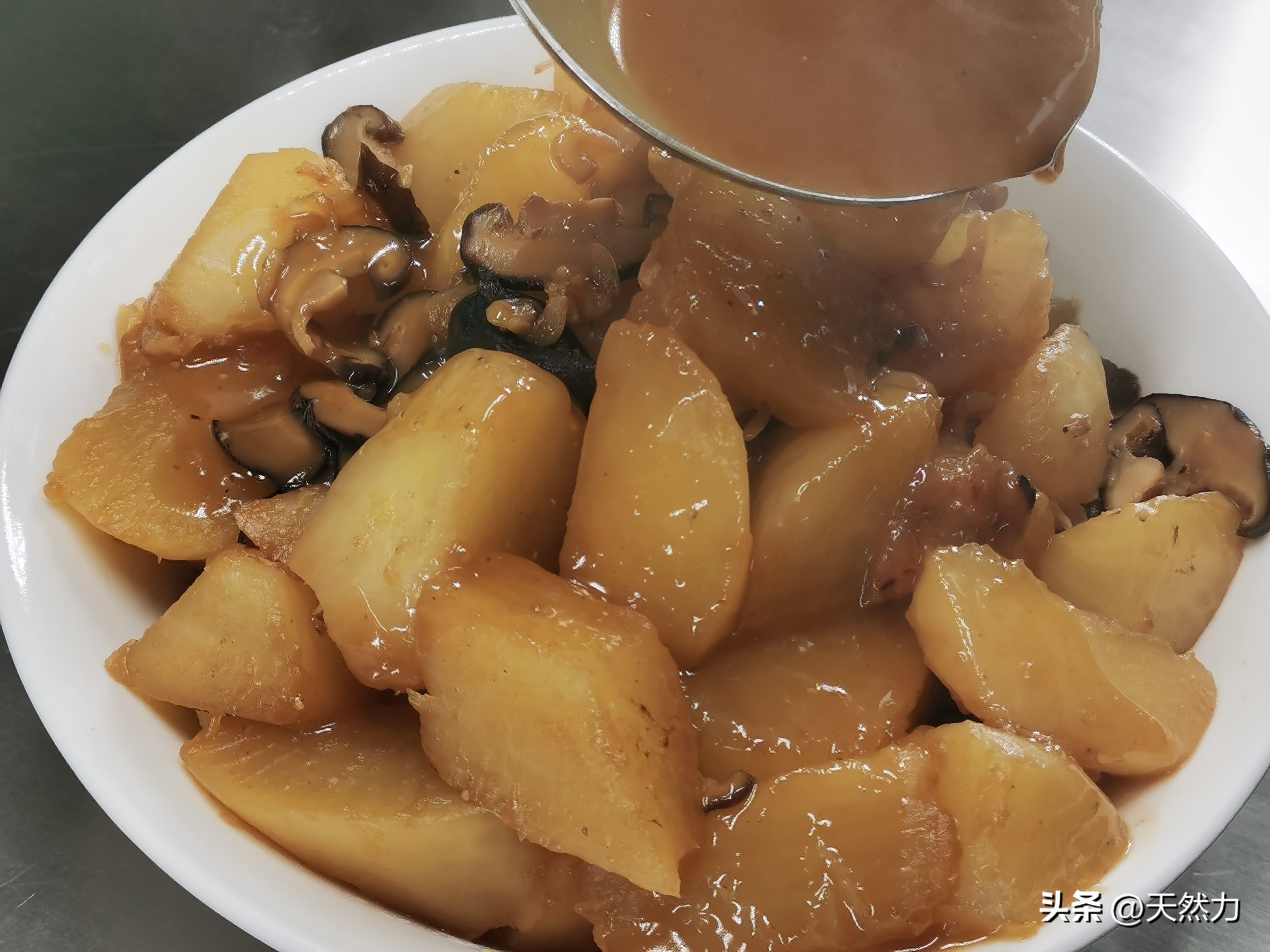 白萝卜爽口小菜的做法,白萝卜清脆爽口好吃又下饭的做法