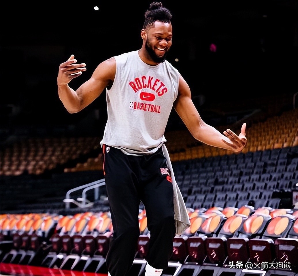 火箭队单场17个进攻篮板,火箭首发中锋豪言打满90天