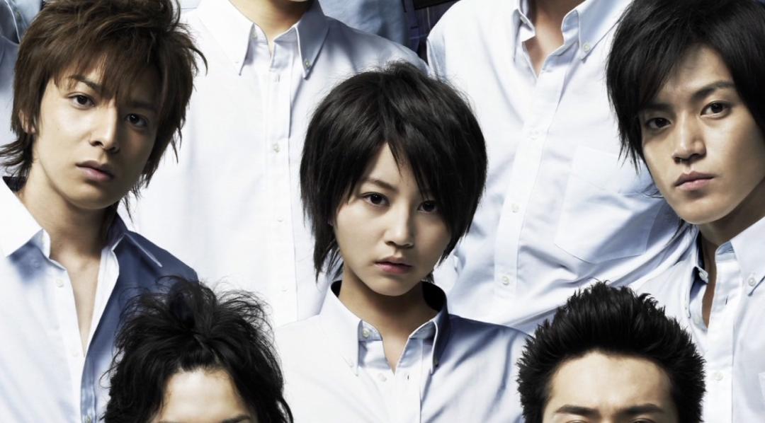 人气顶峰期闪婚引退,六年未见的“日剧女神”与丈夫带娃出街