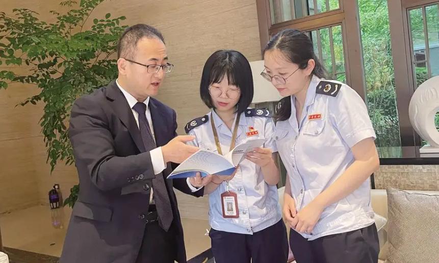 公务员晒工资条明细,公务员发工资条