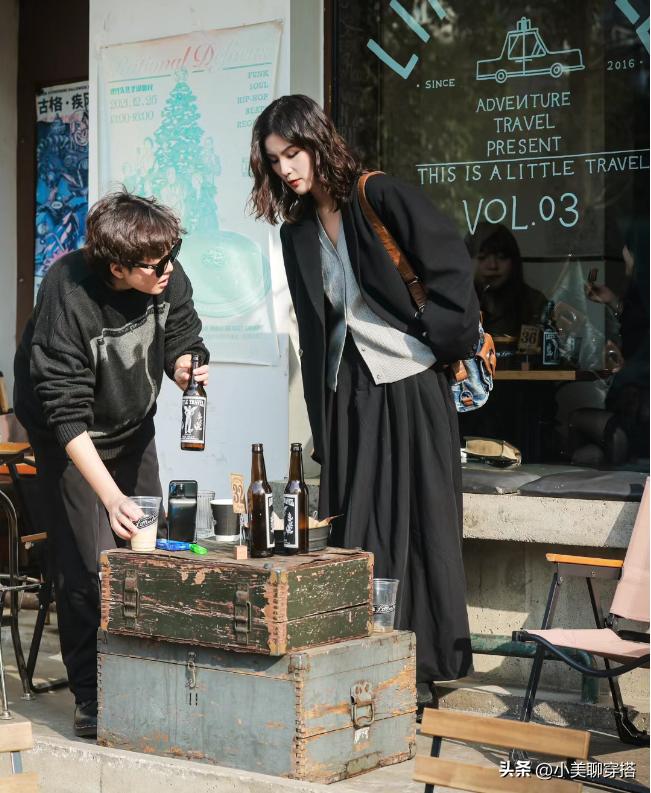 成都街拍，辣妹子的穿搭太圈粉，各种风格时髦好看