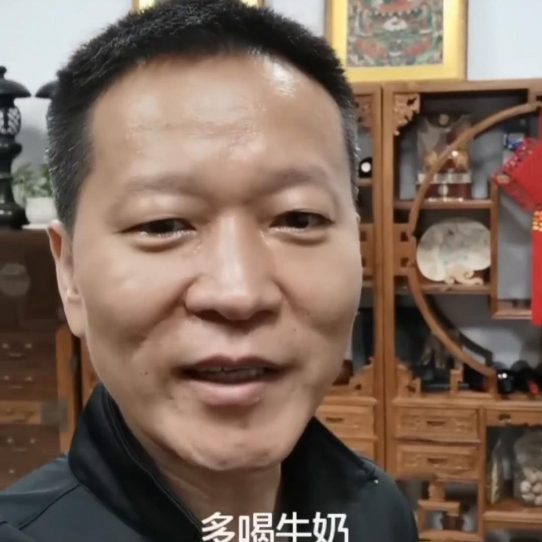 高原雄鹰牦牛肉特产店,高原之宝牦牛奶专卖店