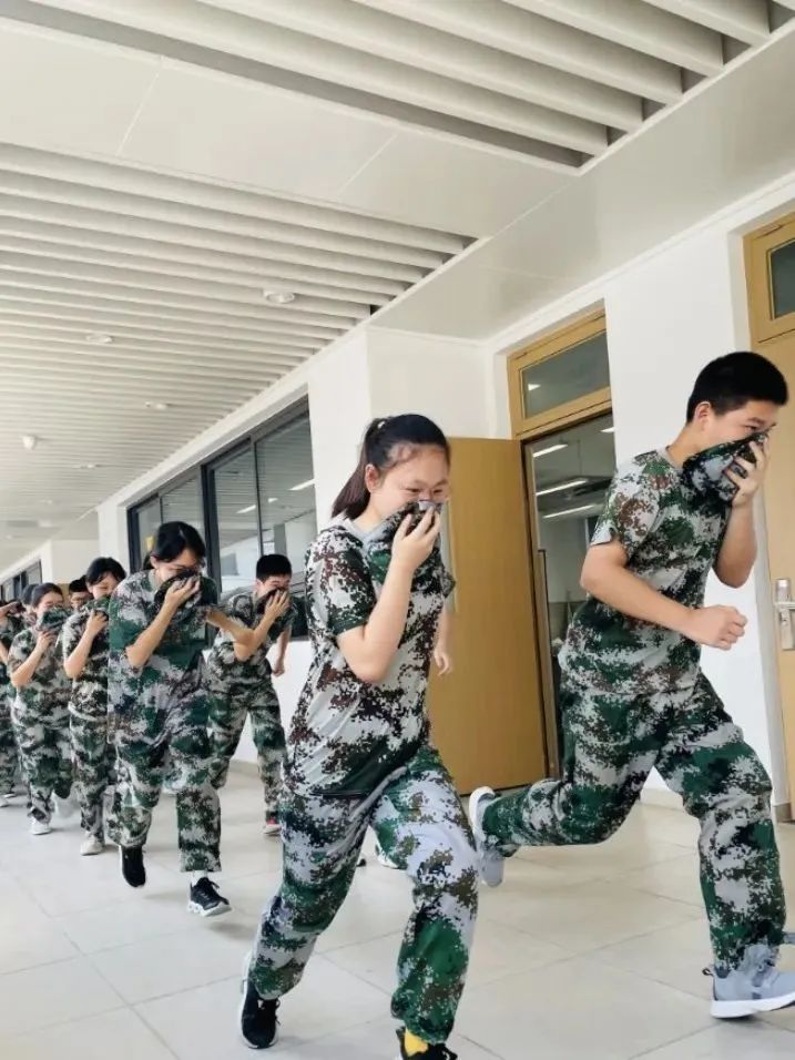 高标准军训,威武霸气的军训