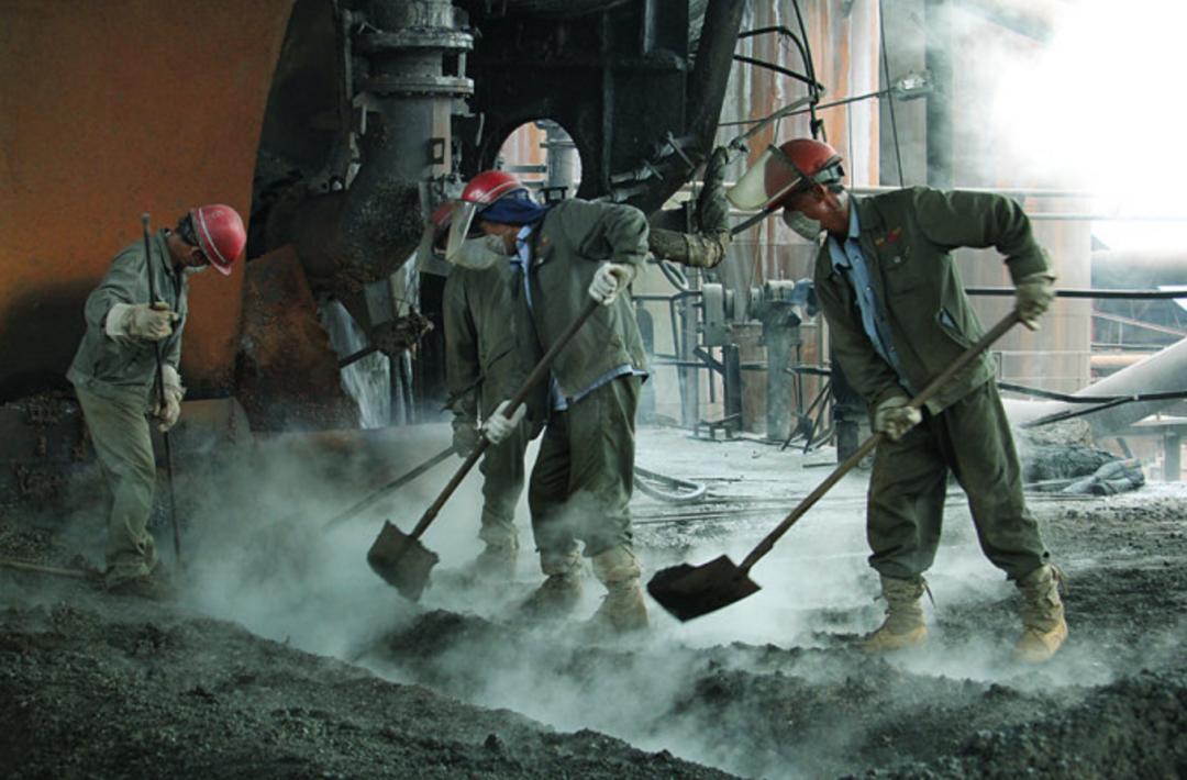 如果掉入钢水会怎么样,人落入钢水里会怎么样