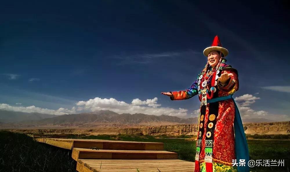 甘肃肃北县的地理位置,甘肃肃北有什么特色