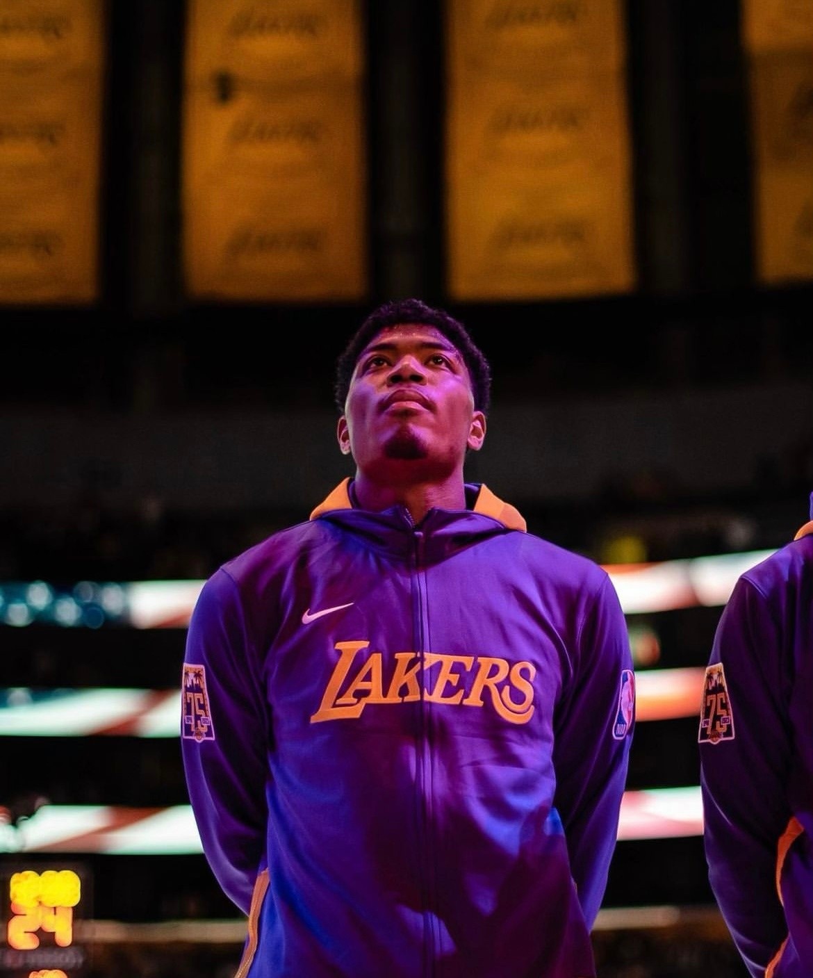 八村塁vs约基奇体测对比,八村塁为什么可以防守约基奇