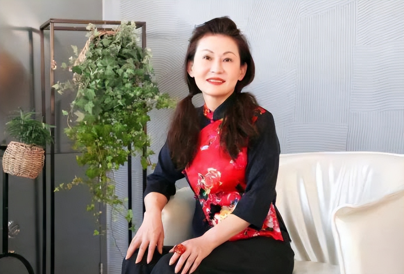 山东女首富赵燕个人资料,女富豪赵燕排名多少