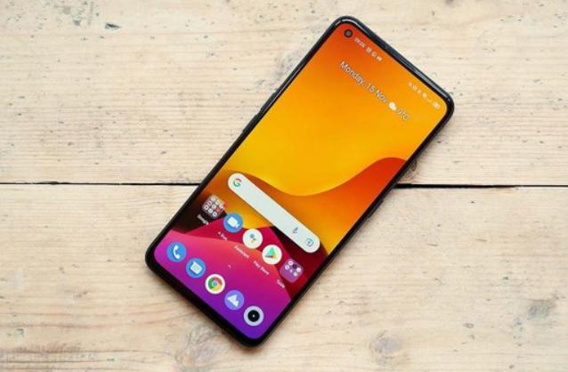 从2399元跌至1699,骁龙870+E4屏+64MP,618全能旗舰