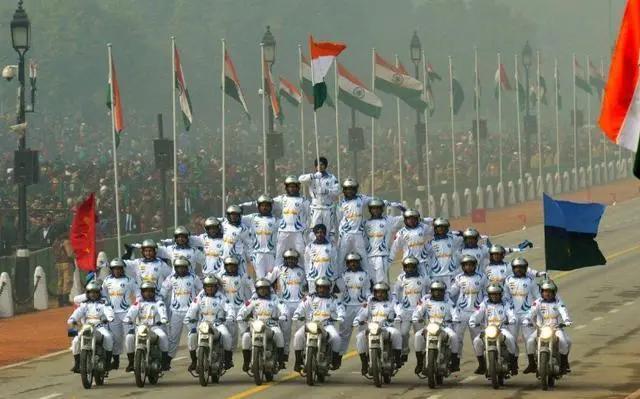 日本侵略DNA又动了美国想要拉它入常但为何又要削减对华关税？