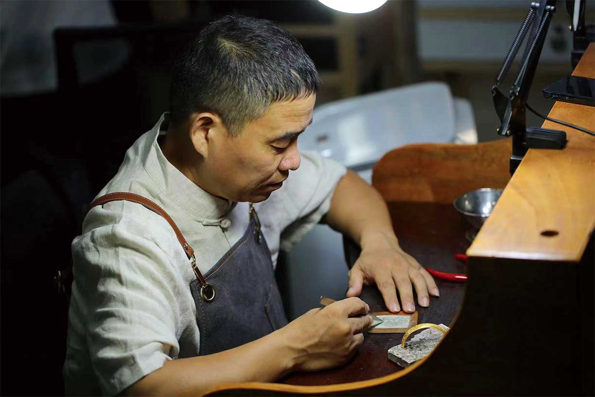 诠释古法黄金的高贵神韵,顶级黄金艺术