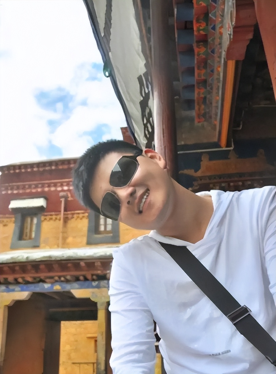 严于信是主持人吗,央视主播严于信结婚了吗