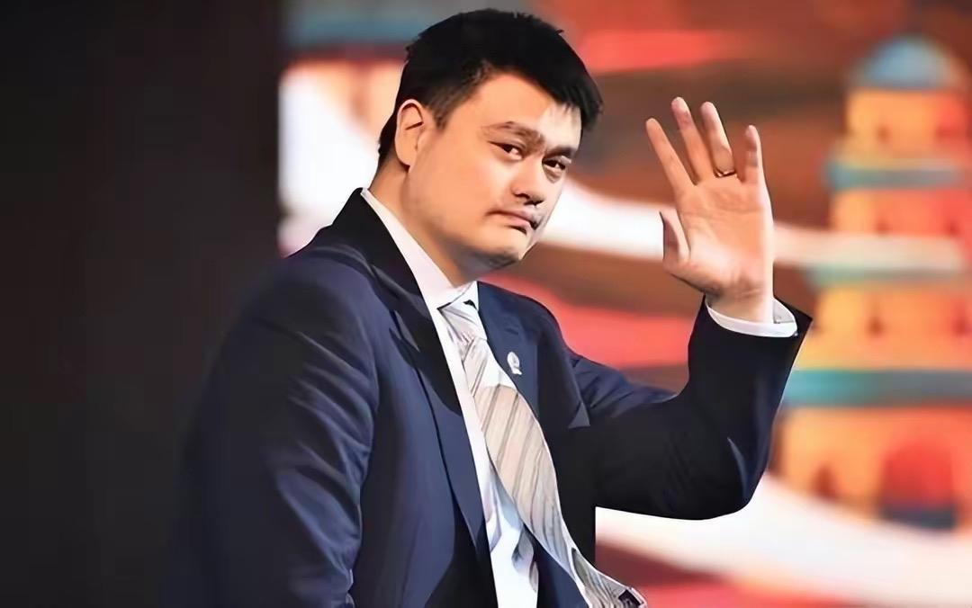 李梦换球衣风波,李梦改过自新了吗