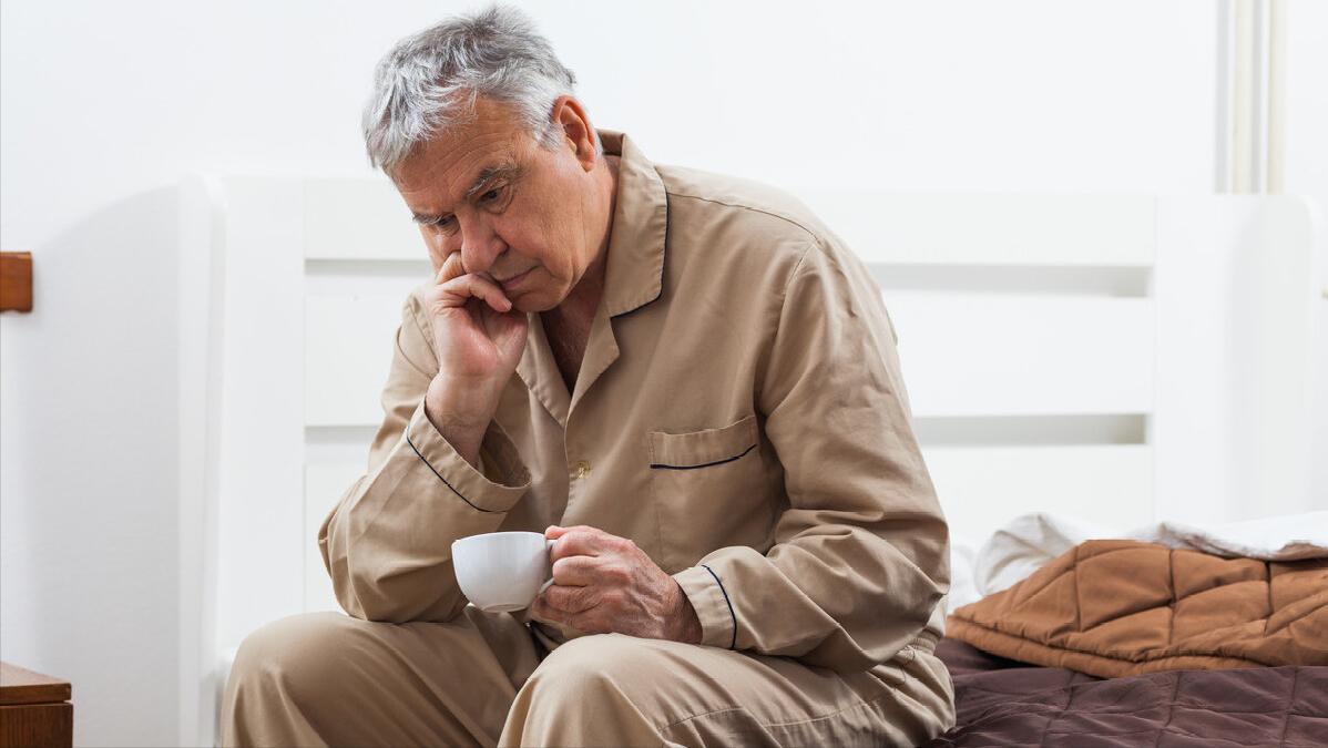 50多岁每天5点就醒了怎么回事,35岁入睡困难且易醒正常吗