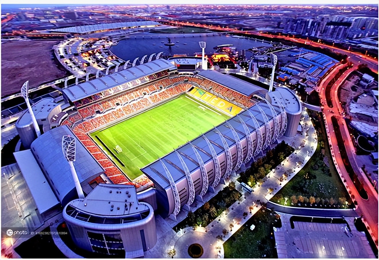 梦剧场的球迷现场,泰达足球场梦剧场