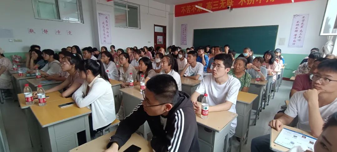 原平现代双语立达校区,原平双语学校立达校区高补班