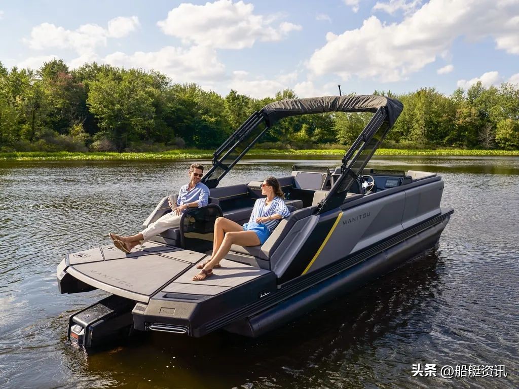 改变体验!具有隐形技术的突破性Rotax舷外机亮相