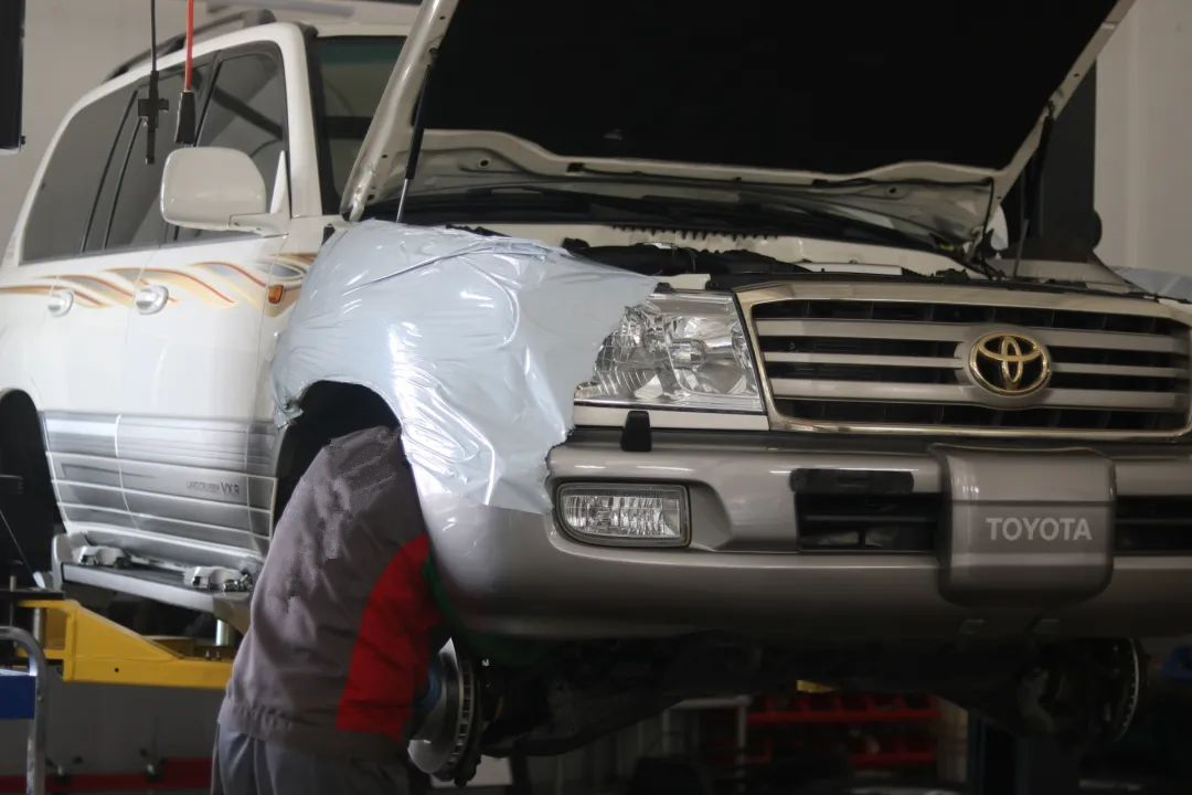 陆巡lc100中控台翻新视频,陆巡lc100内饰翻新