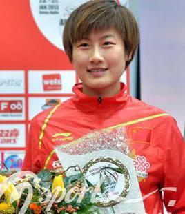 国乒女队王楠,王楠张怡宁女乒团体比赛视频