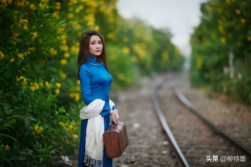 人像拍照的10个拍照姿势,摄影拍照姿势大全图片