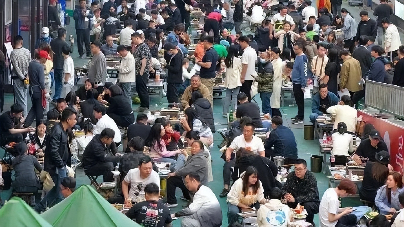 2024年高考题目作文,高考作文2023年最新热点作文