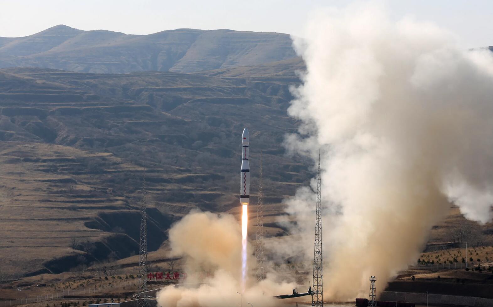 长征六号和猎鹰9号参数对比,长征六号改运载火箭成功首飞