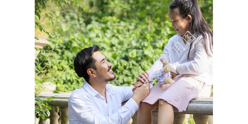 大姑姐要再婚,和大姑姐关系不好老公该怎么办