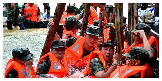 *警武**湖北总队重新组建于1983年，首批升为副军级，现辖10余个支队