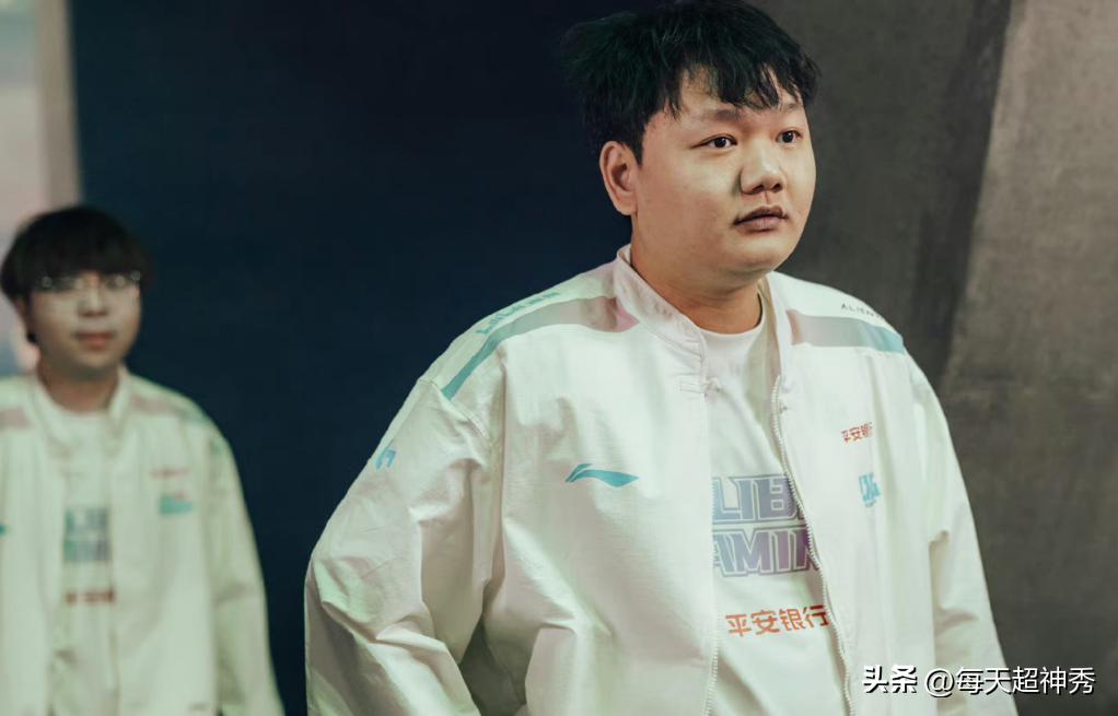 blg战胜t1韩网热议g4,韩网友热议blg击败gg