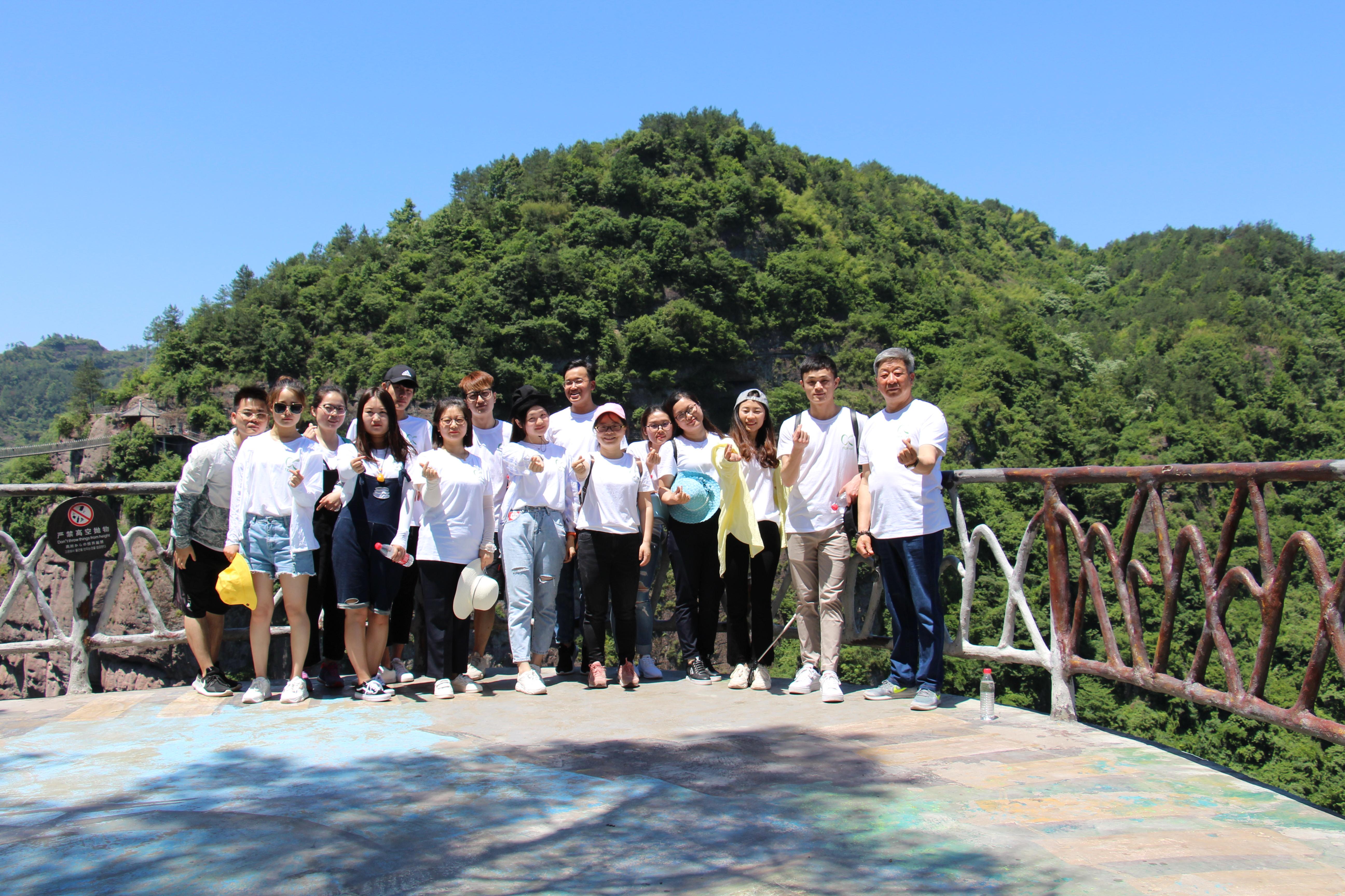 跨境电商阿里国际站怎么入行,跨境电商平台阿里国际站排名