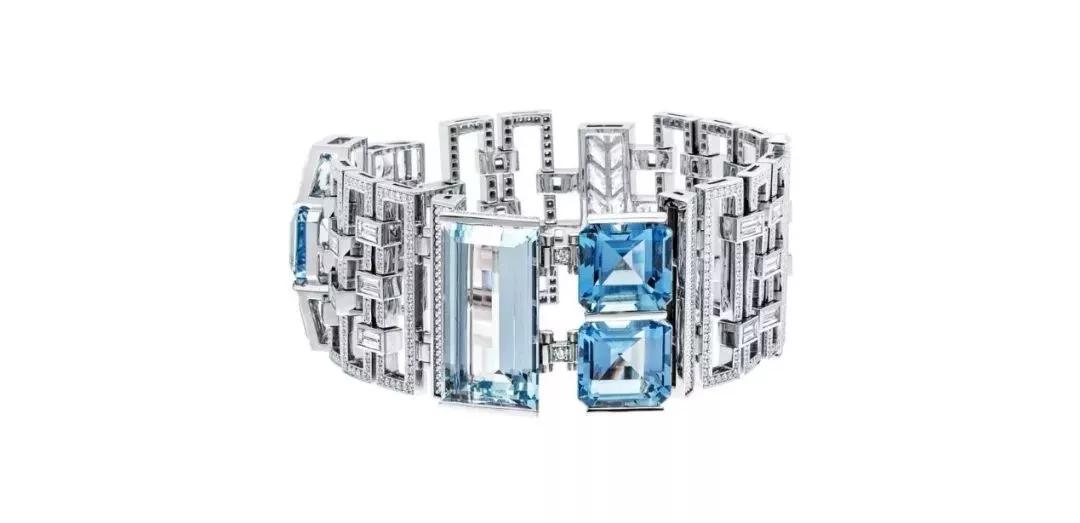 深度分析海蓝之谜,海蓝宝石最早被发现的时间