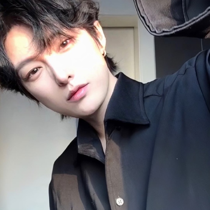 男生头像极简主义有深度,远离世俗的个性男生头像