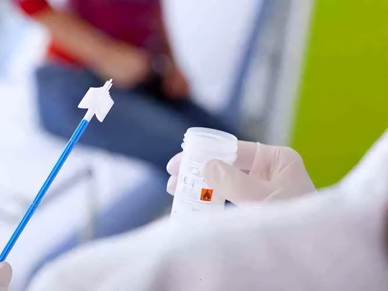 宫颈癌几期会腰疼,宫颈癌拖三个月会怎样