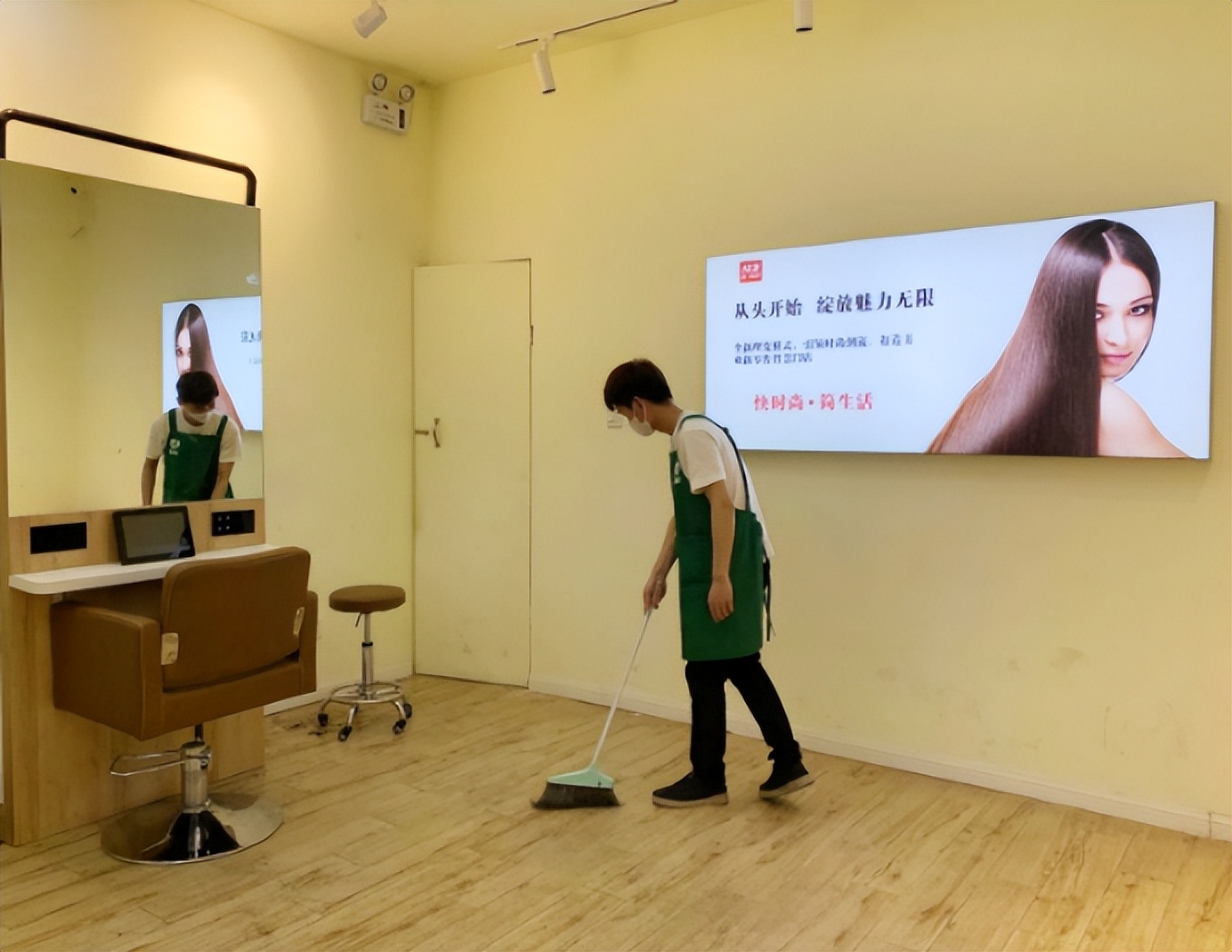 为什么现在的理发店生意惨淡,为啥理发店没生意