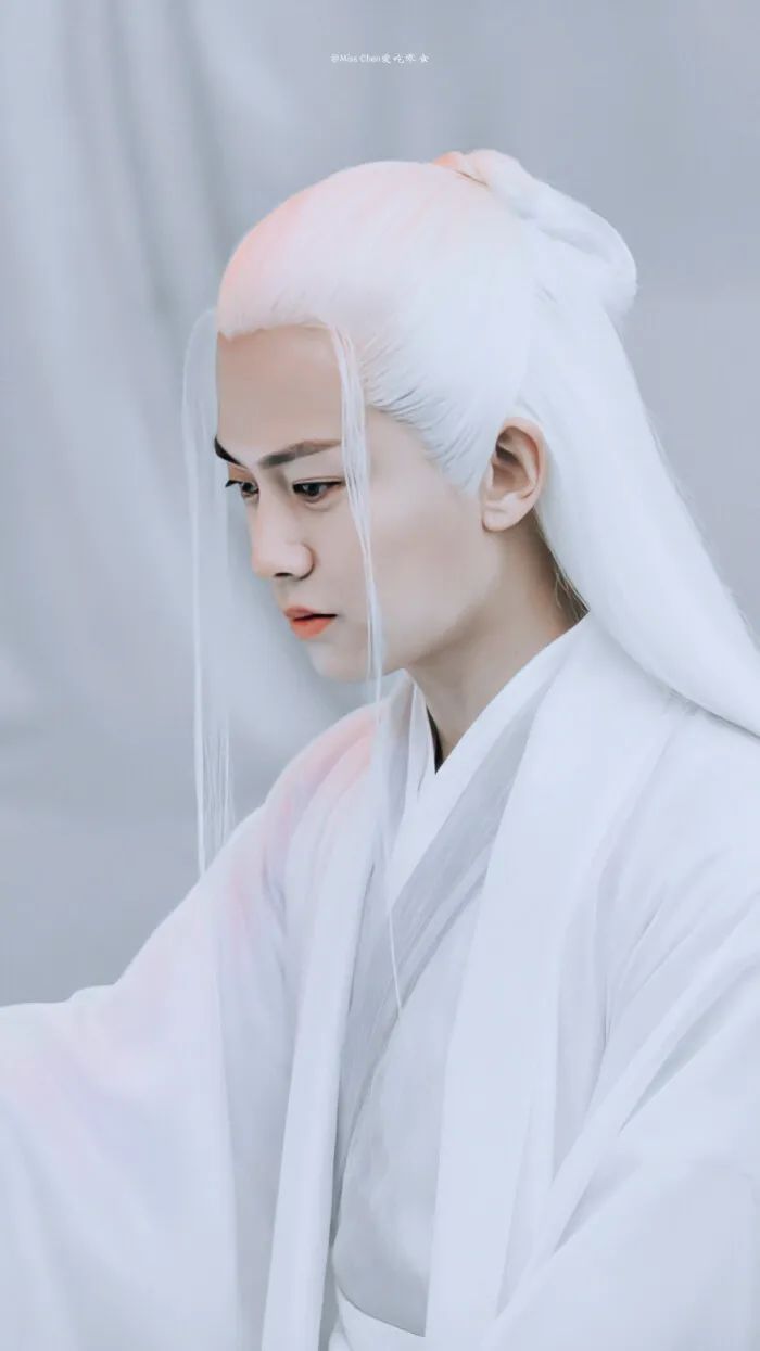 爱豆表格图任嘉伦,任嘉伦头像帅气高清粉色