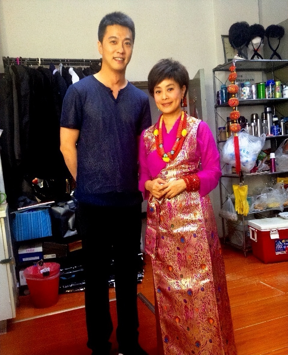 央视播音员顾国宁近况,央视男主播顾国宁图片