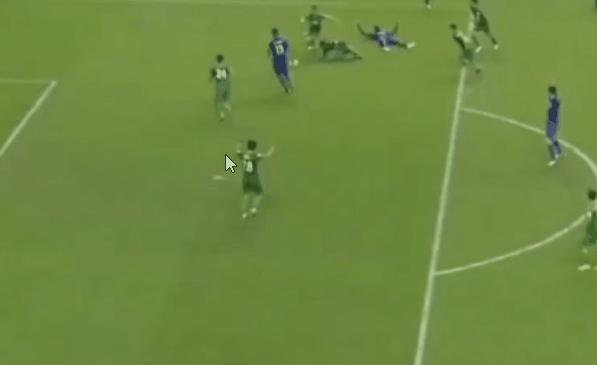 中国男足百大名场面爆笑,中国足球名场面喝水哥