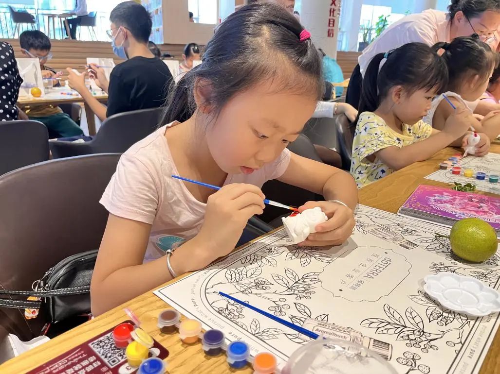 社区党建引领花园式社区建设,社区创建党建引领基层治理示范点