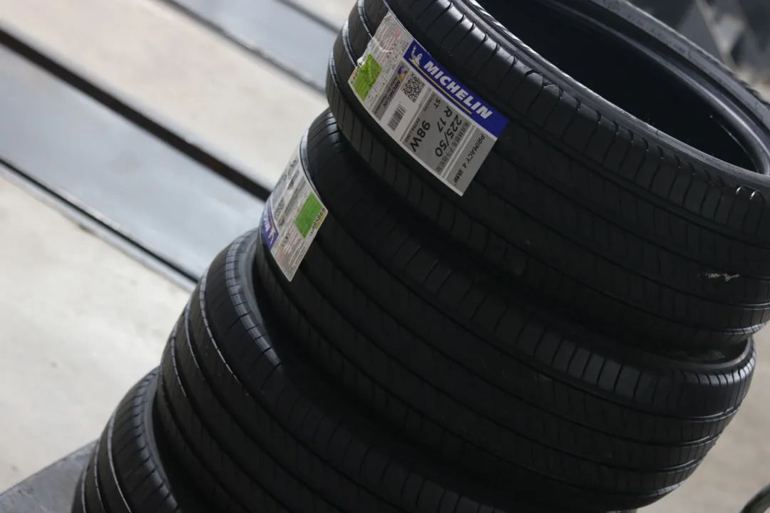 大哥买奥迪a6,奥迪a6c5老车翻新满血复活