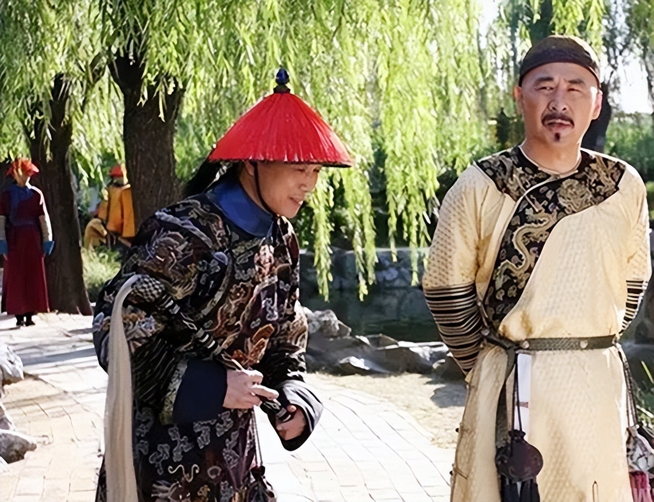 娓呮湞鍘嗗彶濡冨瓙渚嶅瘽,娓呮湞瀚斿濡備綍渚嶅瘽