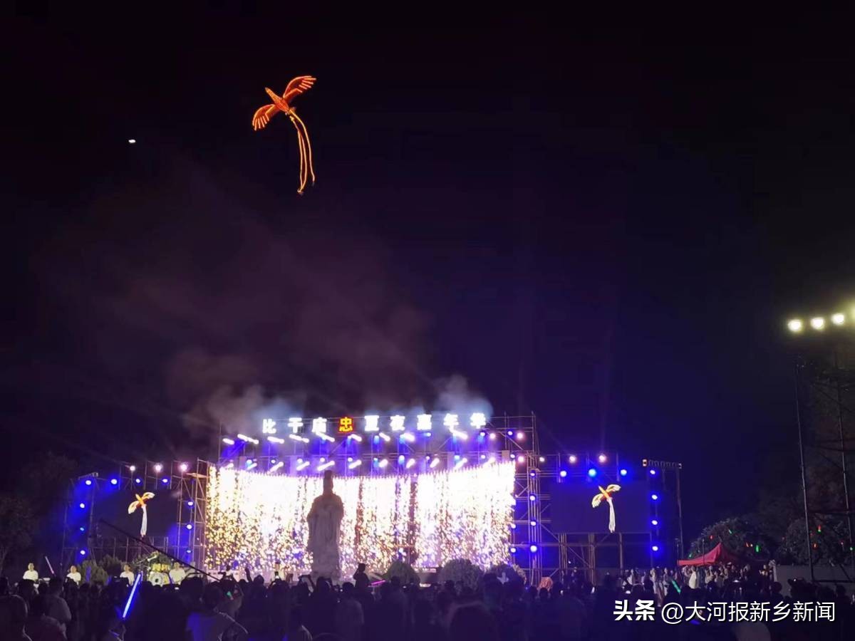 听音乐赏美景愉悦心情,卫辉比干庙夏夜嘉年华