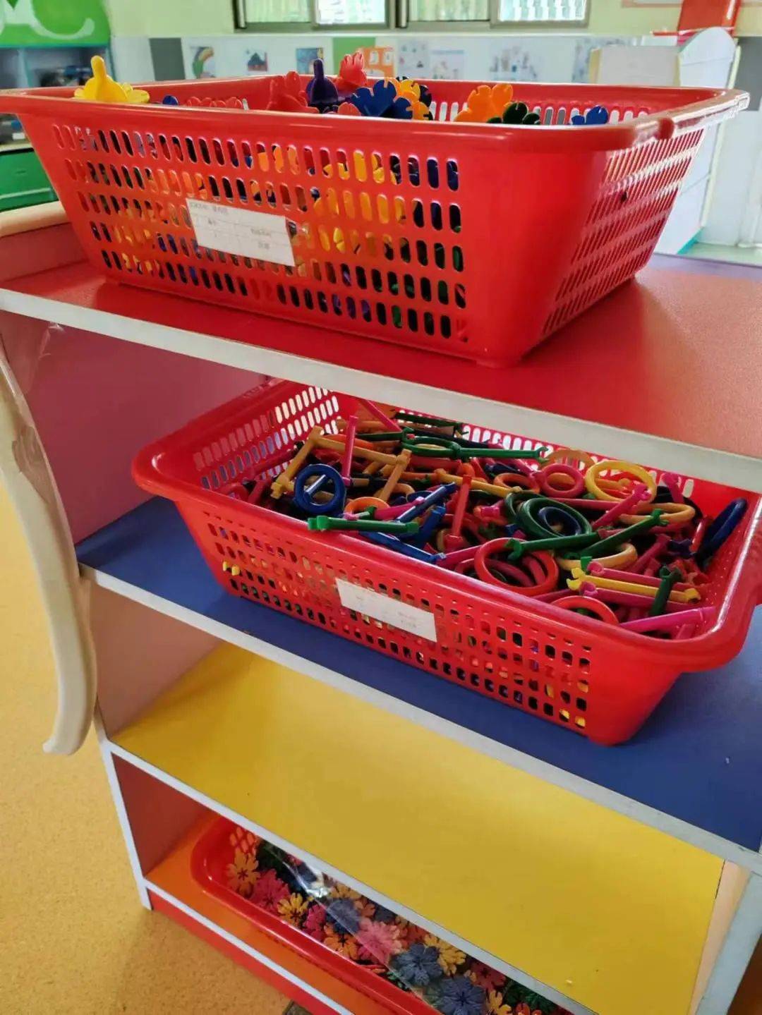 “戏”动童年，“域”见未来——诺亚舟开心果幼儿园区域活动